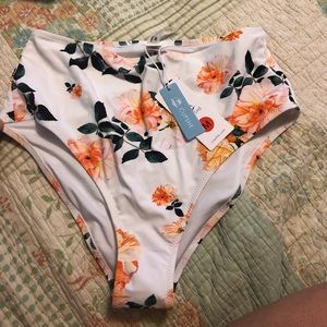 Cupshe bottoms ! Brand new